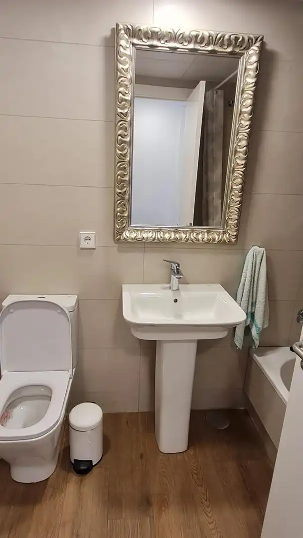 Baño de Apartamento en venta en Alicante / Alacant con Aire acondicionado, Calefacción y Terraza
