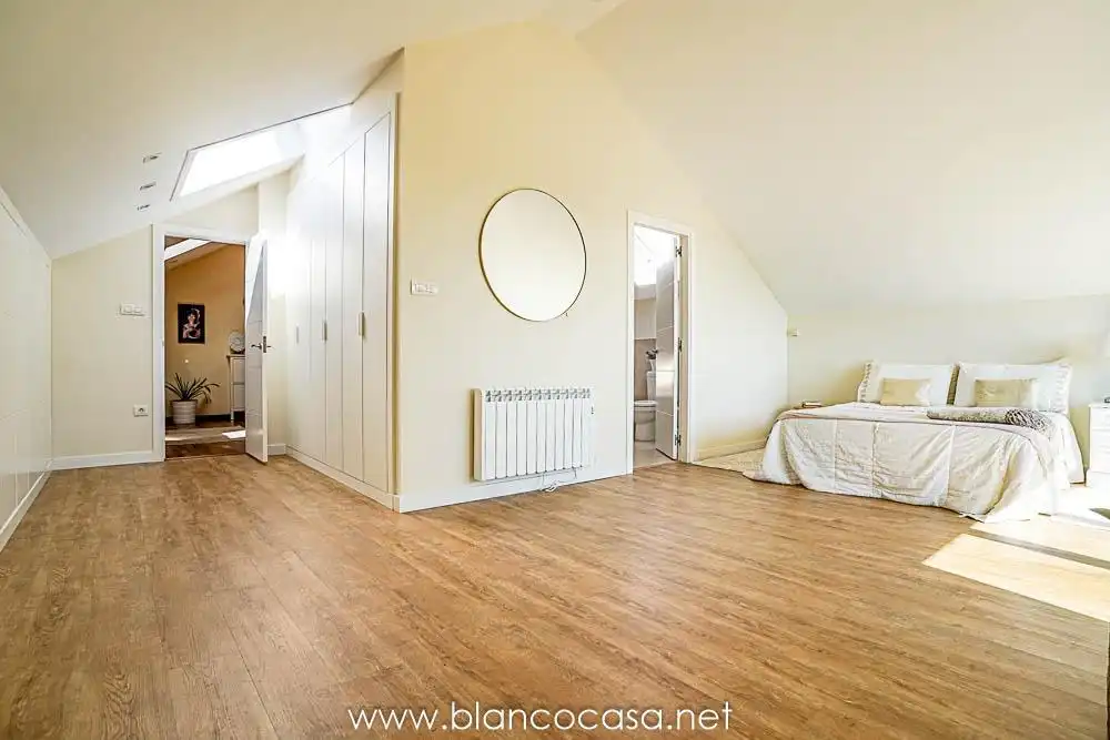Bedroom of Houses for sale in Carballo  with Heating, Private garden and Storage room