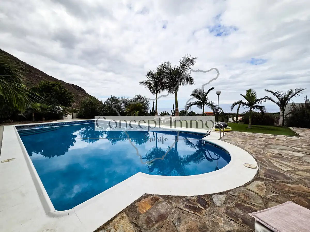 Piscina de Finca rústica en venda en Tamaimo - Arguayo