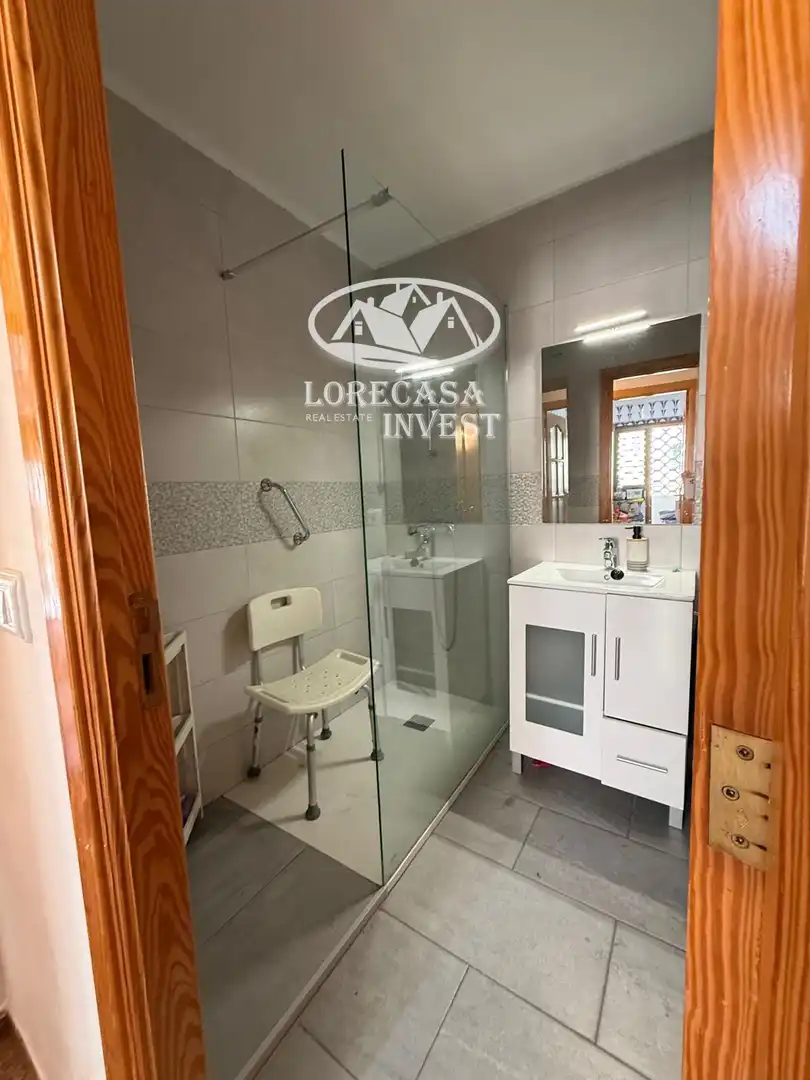 Bathroom of Flat for sale in  Palma de Mallorca  with Air Conditioner, Terrace and Furnished