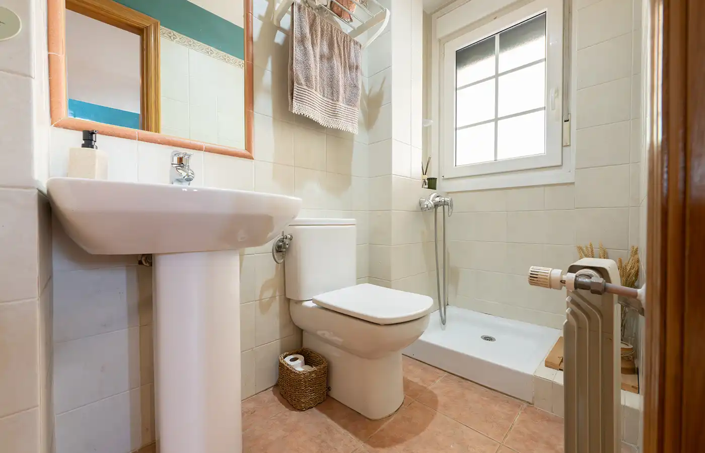 Bathroom of Houses for sale in Culleredo  with Air Conditioner, Heating and Private garden
