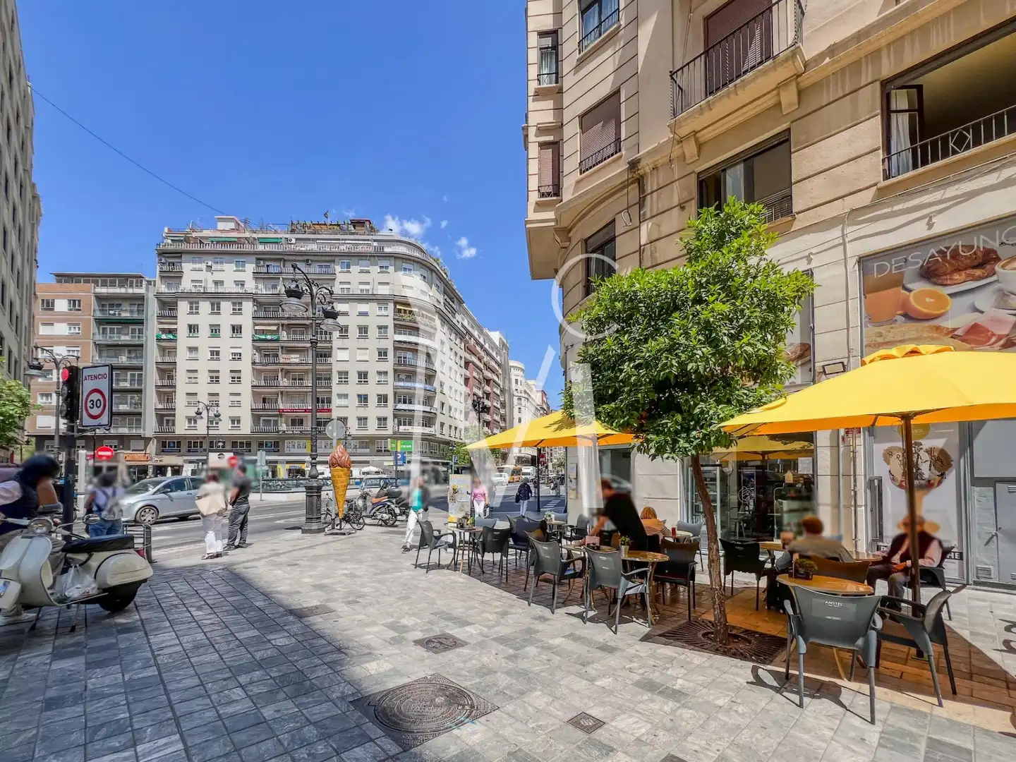 Vista exterior de Local de alquiler en Valencia
