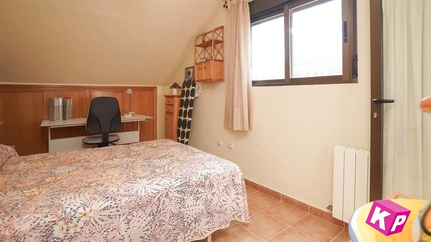 Bungalow amb piscina en venda a Avinguda de Portugal, imagen 40