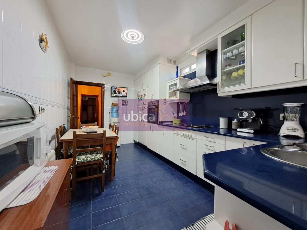 Kitchen of Flat for sale in Cangas   with Heating and Furnished