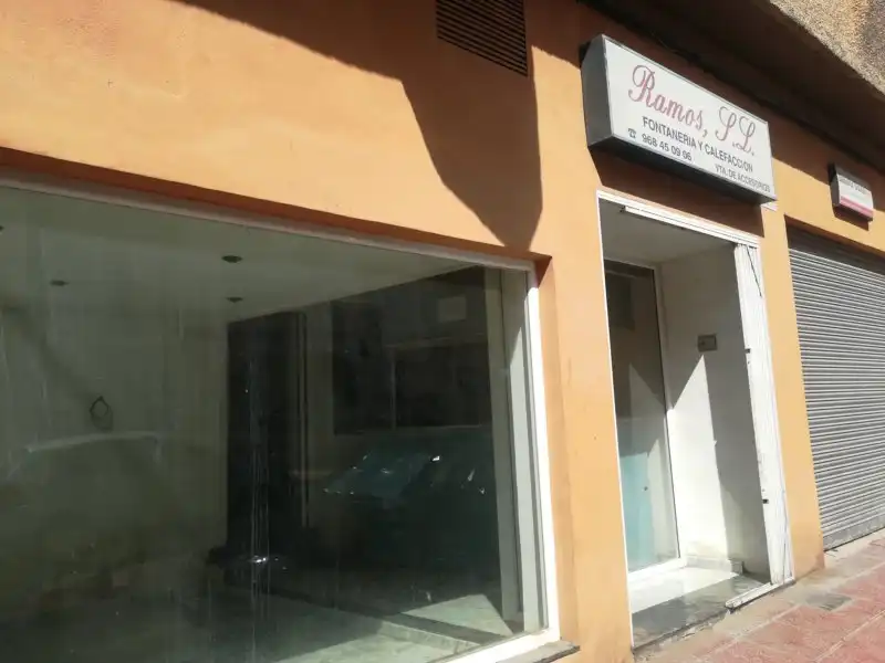 Local comercial en venda a Cieza, imagen 2