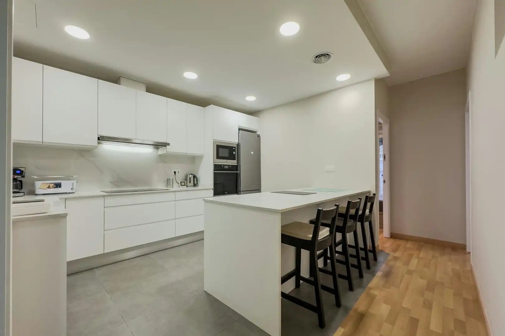 Cocina de Piso para compartir en Barcelona con Lavadora