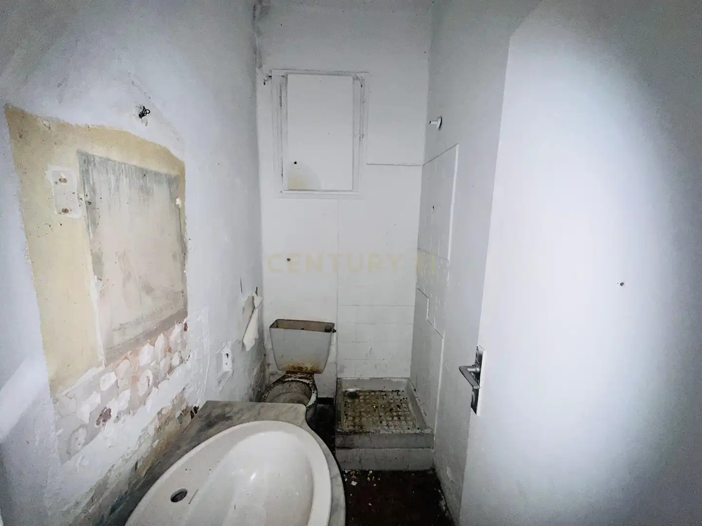 Bathroom of Flat for sale in Sabadell