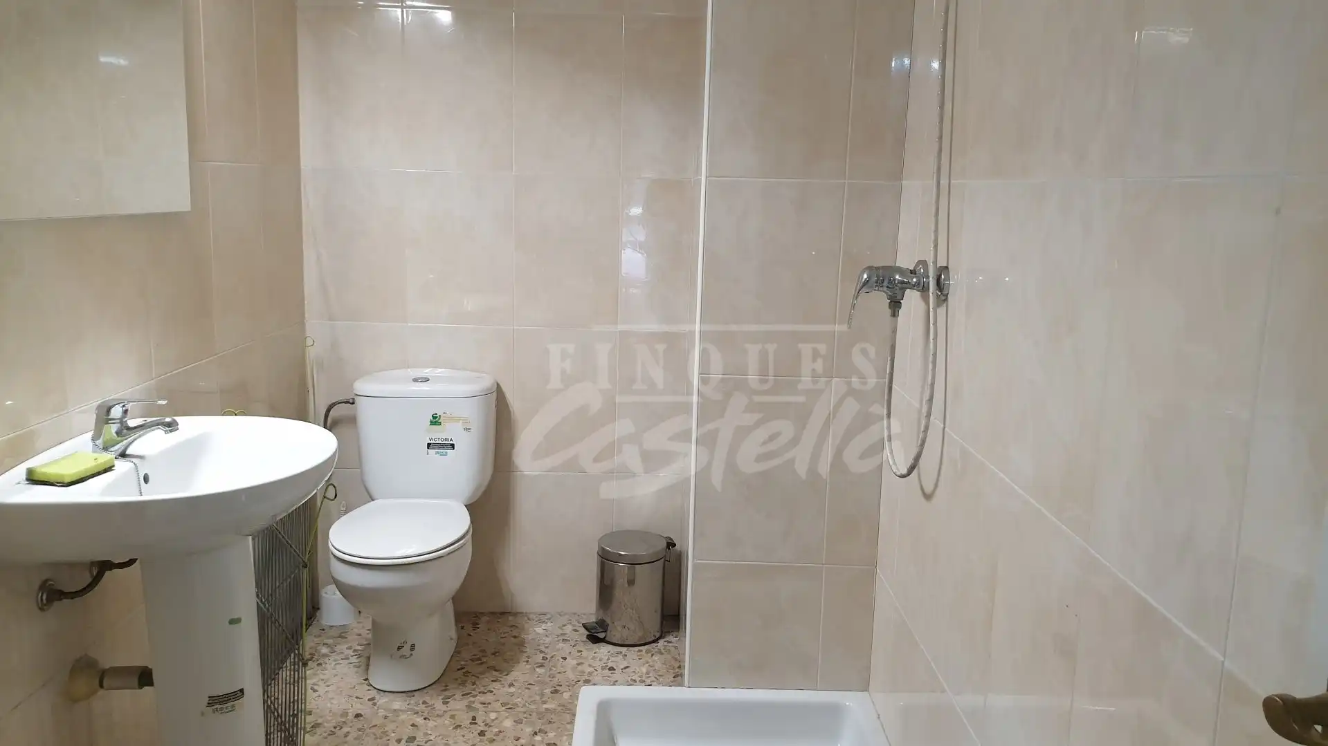 Bathroom of Commercial properties for sale in Mataró