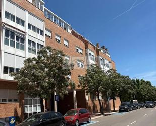 Vista exterior de Planta baixa en venda en Torrejón de Ardoz amb Calefacció, Traster i Piscina comunitària