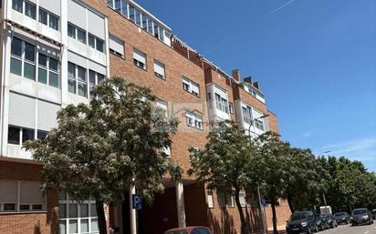 Vista exterior de Planta baixa en venda en Torrejón de Ardoz amb Calefacció, Traster i Piscina comunitària