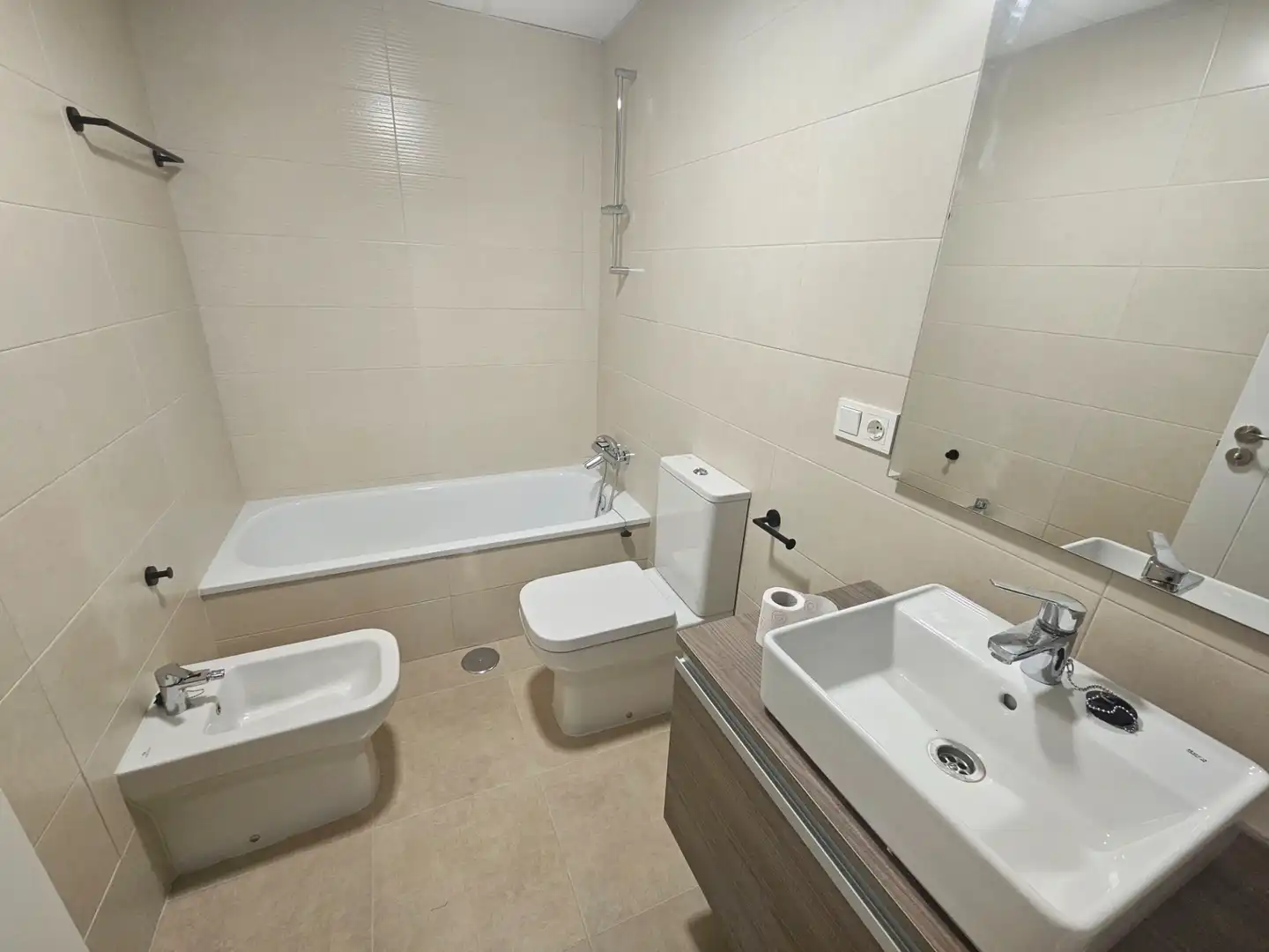 Baño de Piso en venta en Cáceres con Aire acondicionado, Calefacción y Trastero