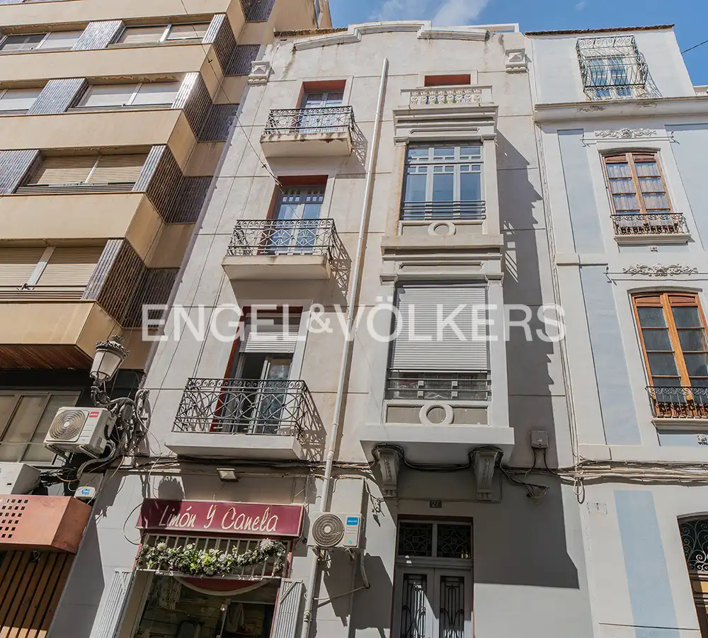 Vista exterior de Piso en venta en Alicante / Alacant con Aire acondicionado, Calefacción y Balcón