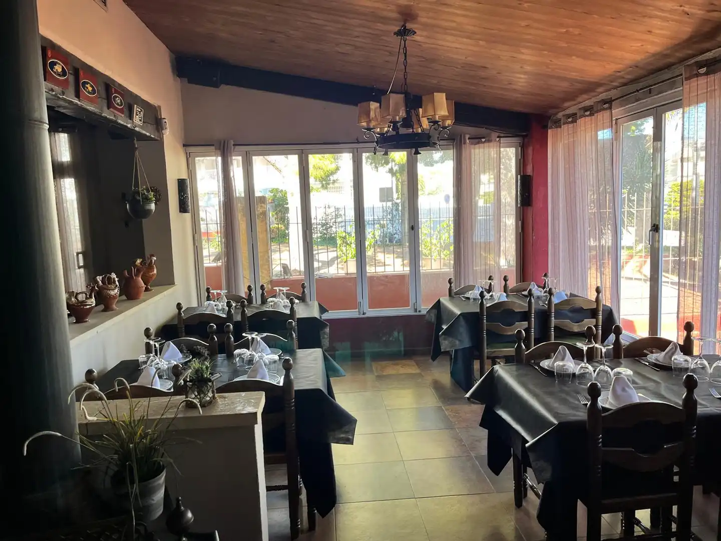 Geschaftsraum zum Verkauf in Roda de Berà mit Klimaanlage, Heizung und Terrasse