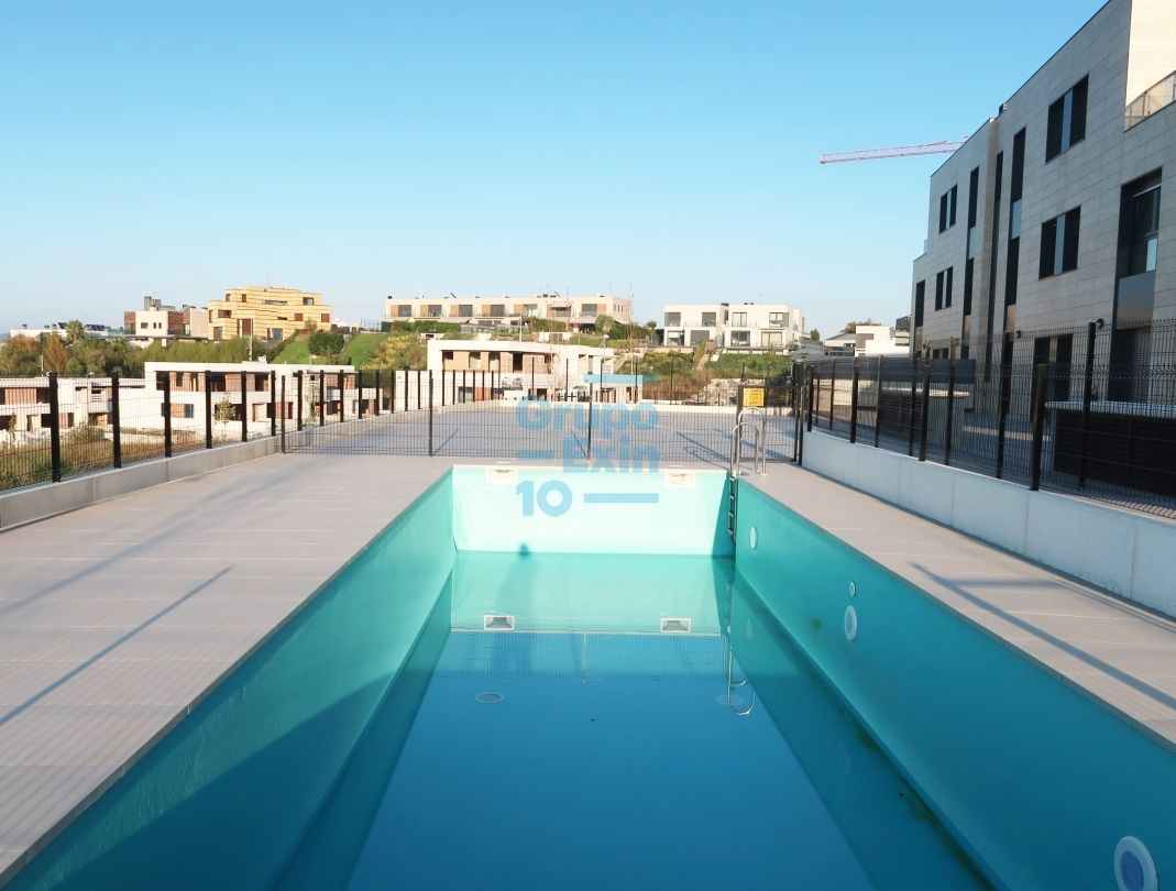 Swimming pool of Flat to rent in Donostia - San Sebastián   with Air Conditioner, Heating and Terrace