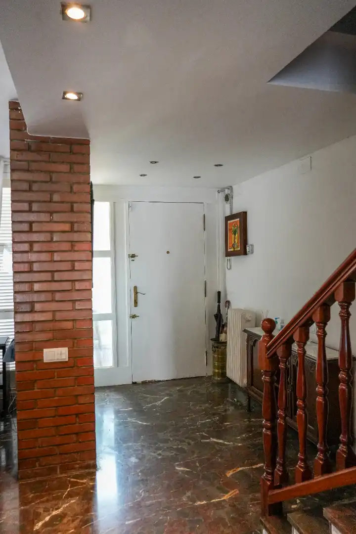 Maison mitoyenne avec terrasse à vendre à Avinguda de Sant Andreu, imagen 4
