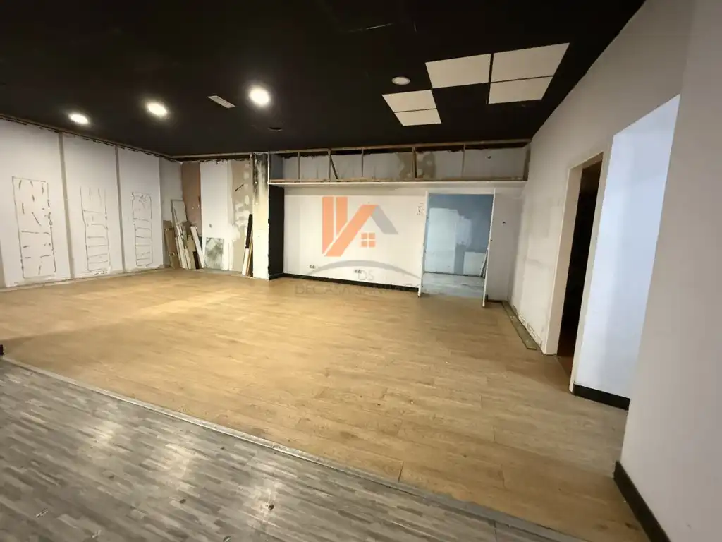 Local comercial de lloguer a Avenida Rosalia Castro 25, imagen 10