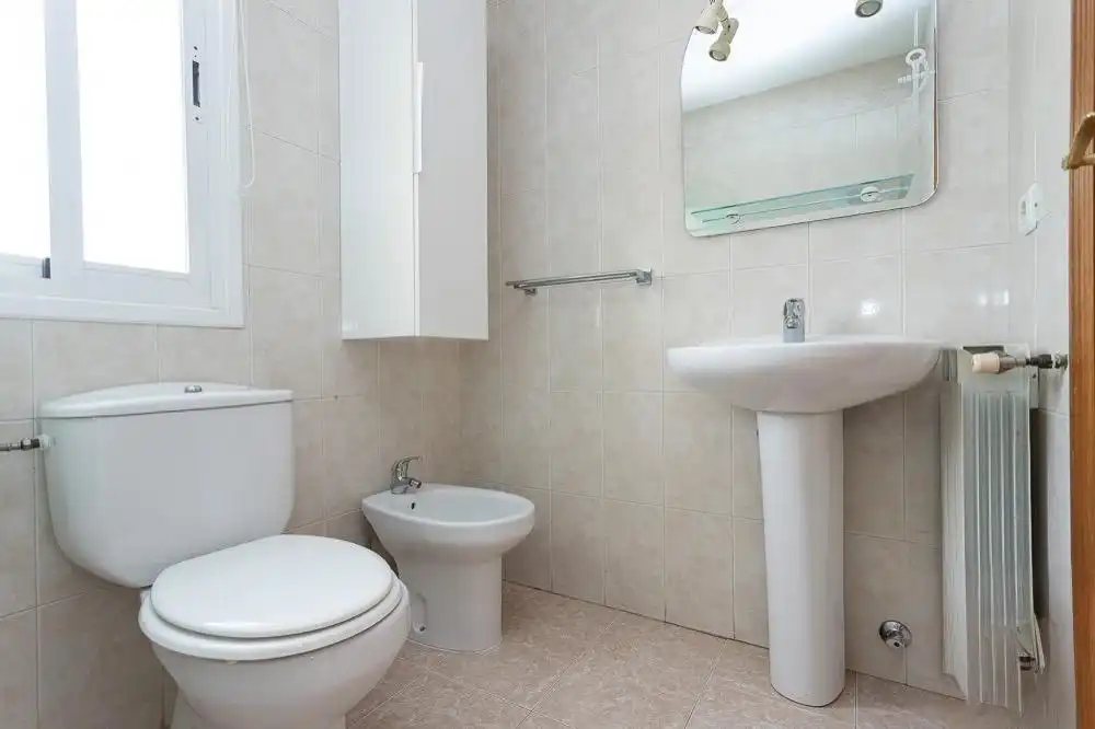 Baño de Casa o chalet en venta en Cáceres con Calefacción, Jardín privado y Terraza