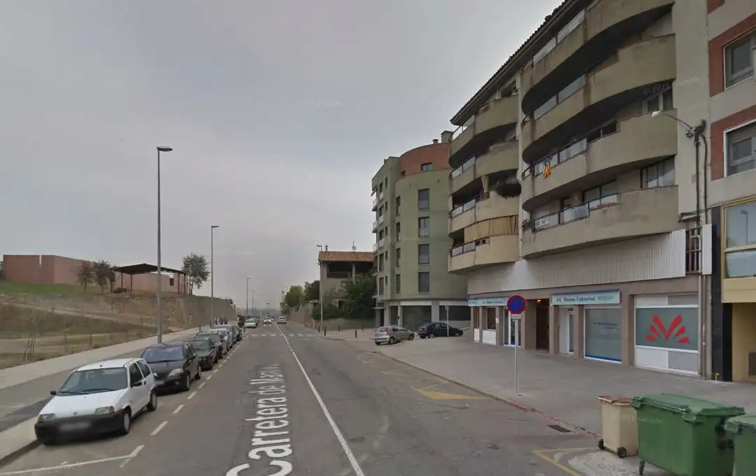 Local comercial en venta en MANLLEU, imagen 2