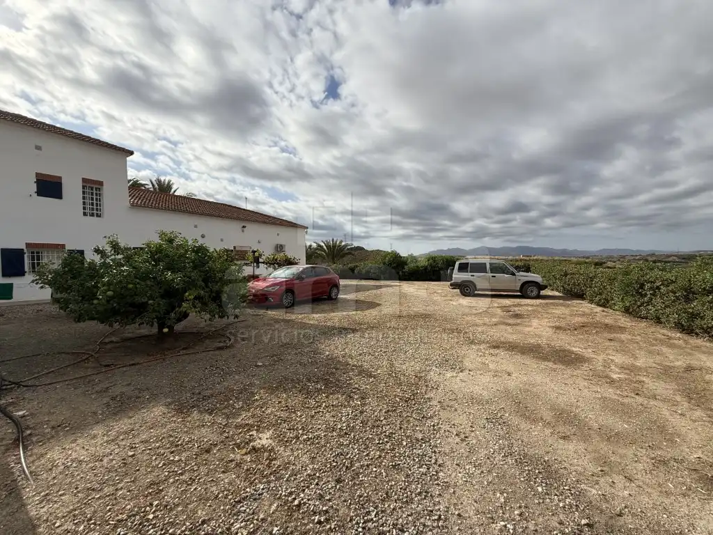 Casa o xalet en venda a Las Cunas - La Algarrobina