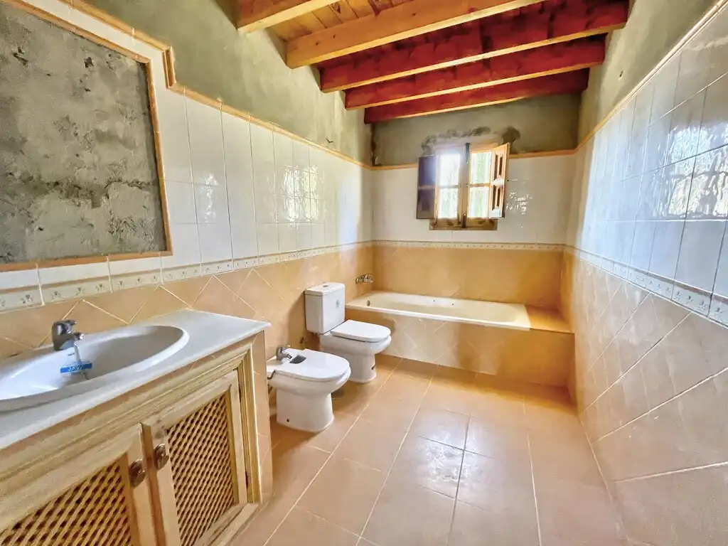 Casa rústica amb piscina en venda a El Borge, imagen 16
