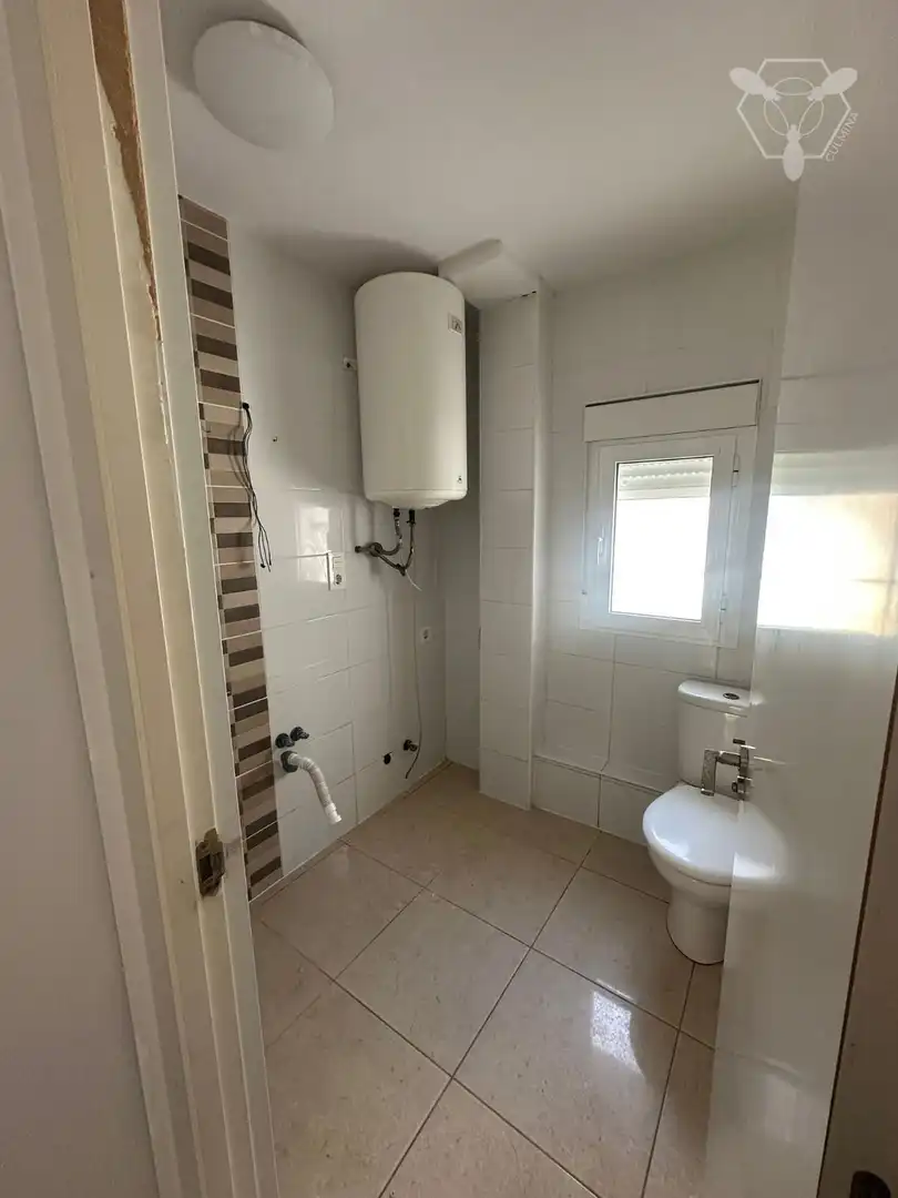 Bathroom of Flat for rent in Huelva  with Terrace and Furnished
