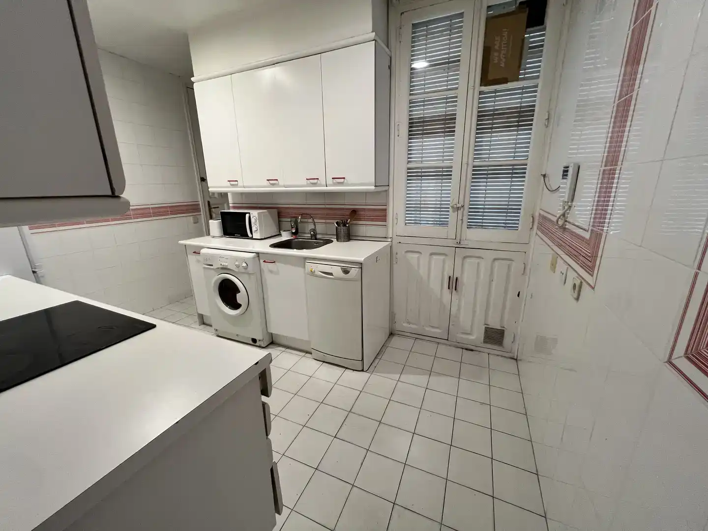 Kitchen of Flat for sale in  Madrid Capital  with Air Conditioner and Balcony
