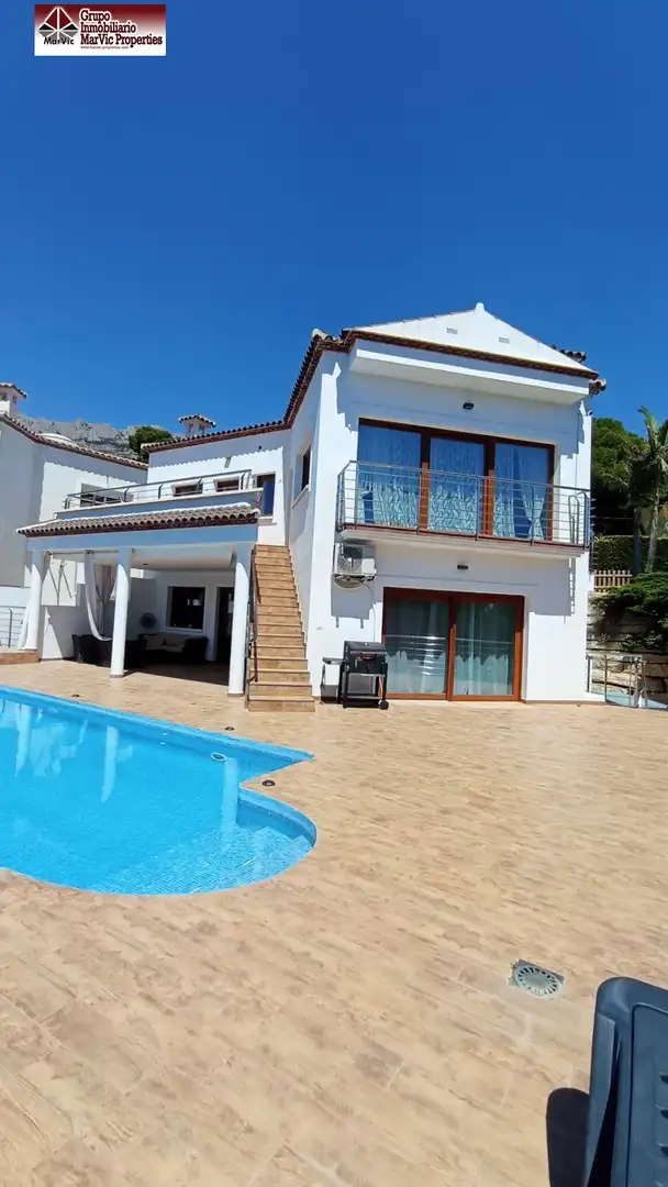Vista exterior de Casa o chalet en venta en Altea con Aire acondicionado, Jardín privado y Terraza