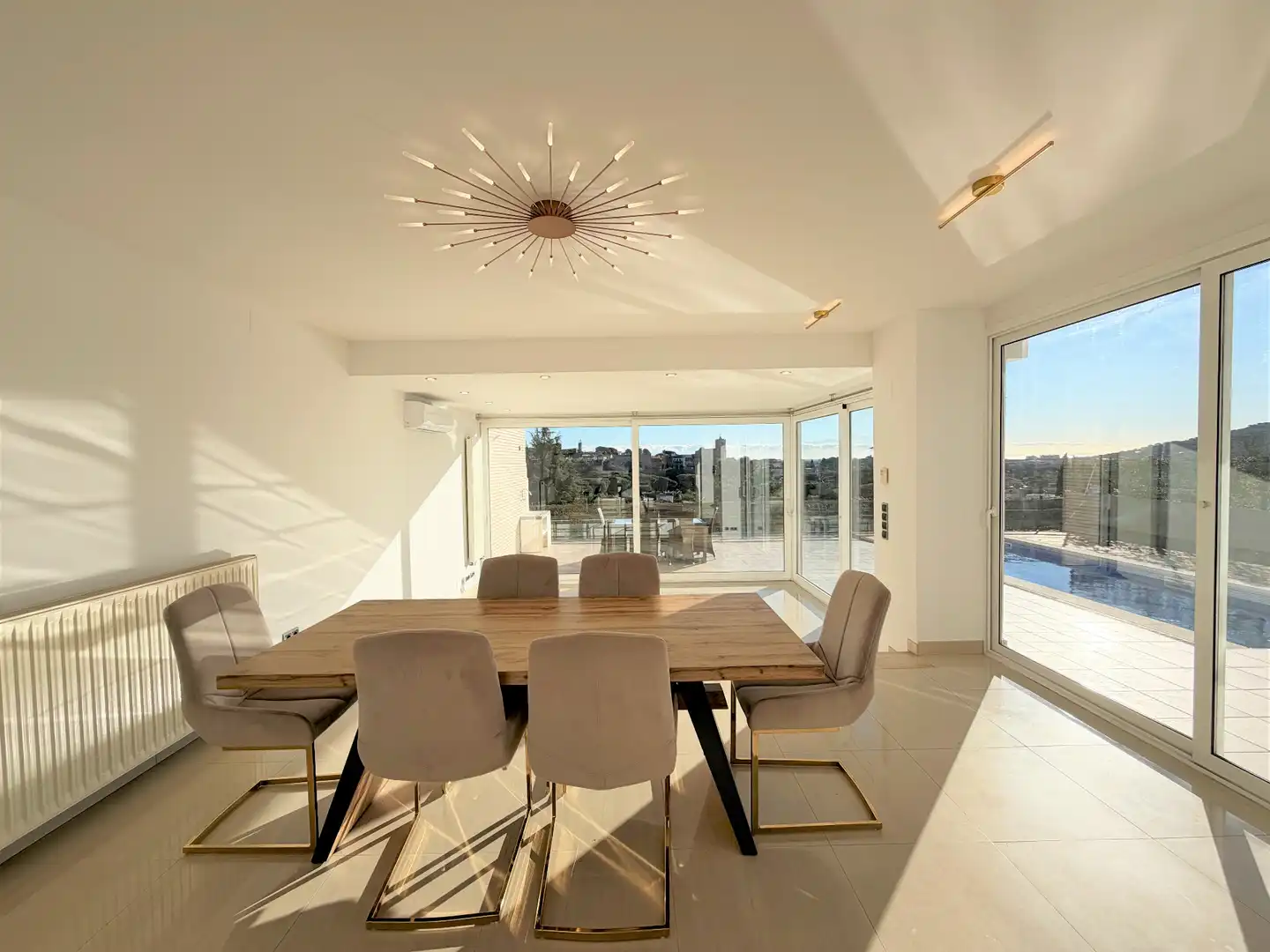 Chalet con piscina en venta en Carrer del Ripollès, imagen 3