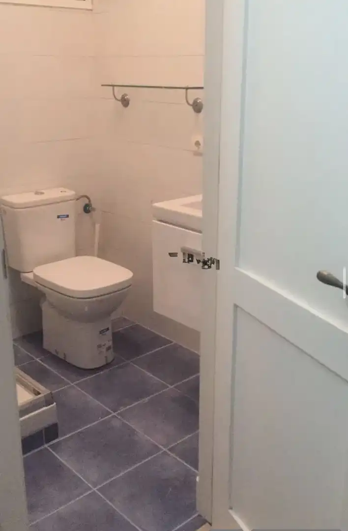 Baño de Piso para compartir en San Roque con Jardín privado, Parquet y Terraza