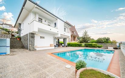 Exterior view of House or chalet for sale in L'Ametlla del Vallès  with Air Conditioner, Heating and Private garden