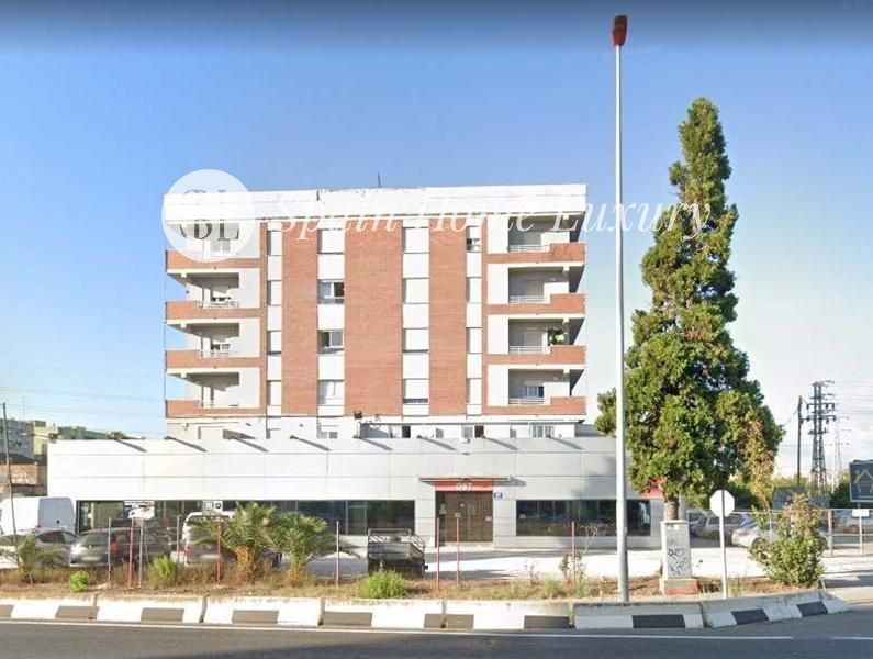 Edificio en venta en Avinguda Real de Madrid, La Torre