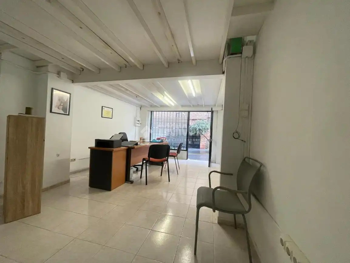 Büro zum Verkauf in Antequera