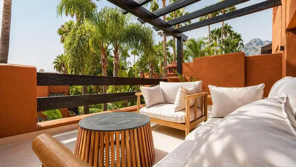 Terrassa de Casa adosada de lloguer en Marbella amb Aire condicionat, Jardí privat i Terrassa