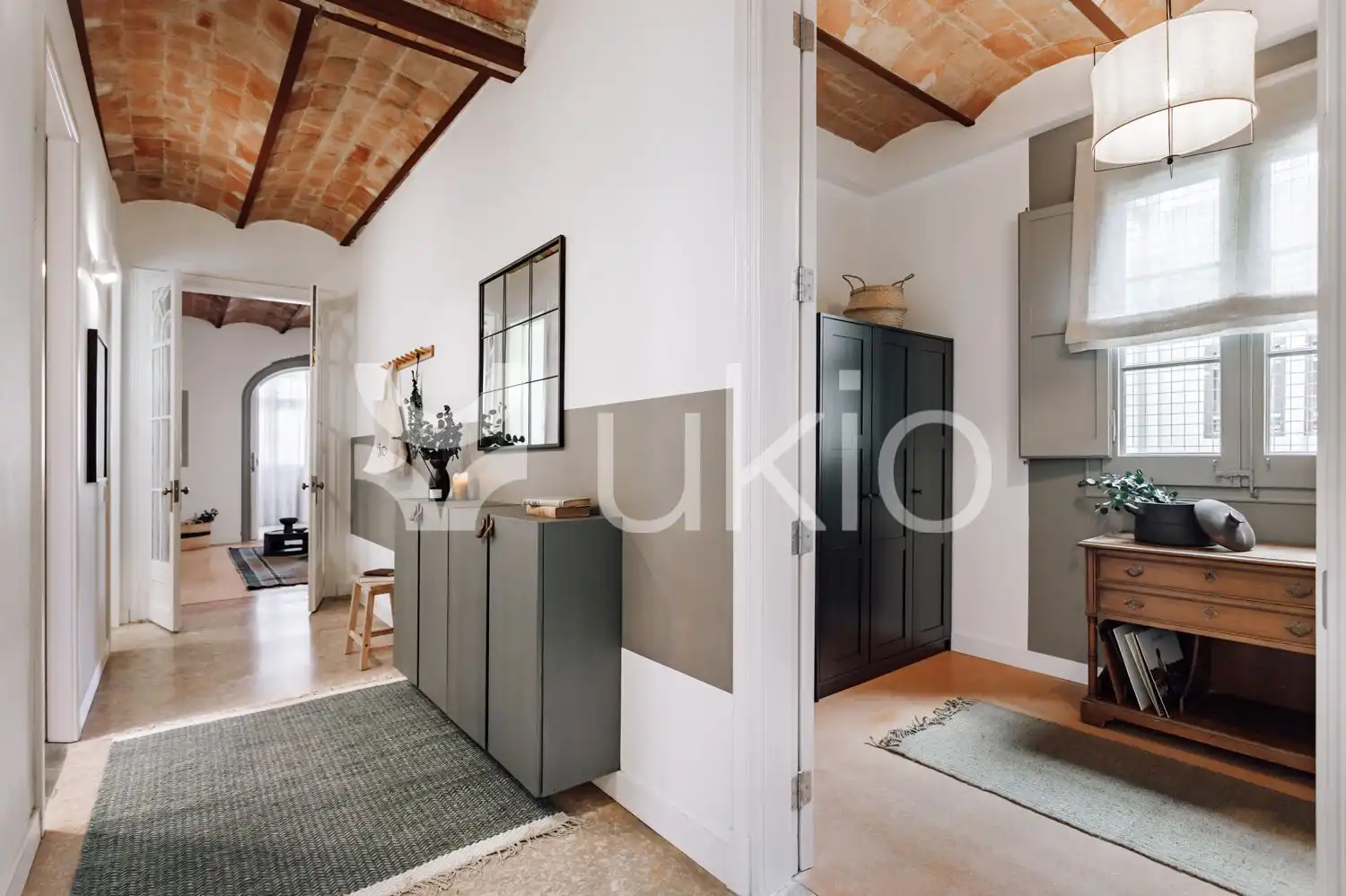 Apartment with lift to rent in Gran Via de les Corts Catalanes, imagen 2