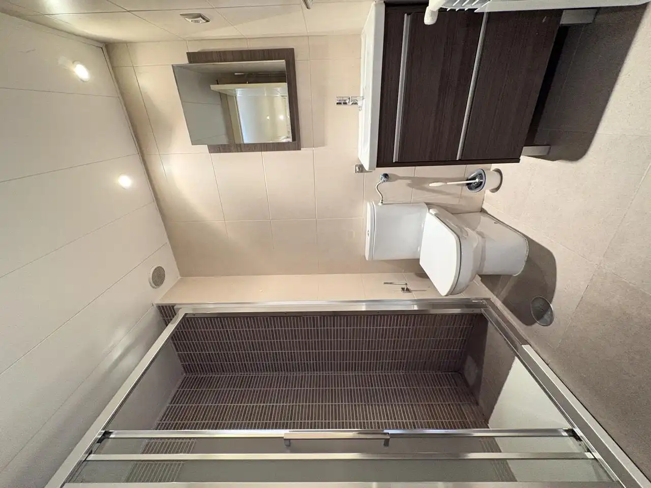 Baño de Planta baja de alquiler en Las Rozas de Madrid con Aire acondicionado, Calefacción y Terraza