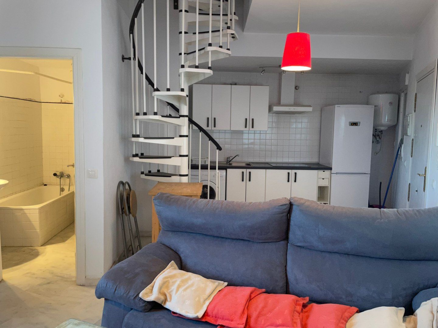 Living room of Duplex for sale in Sanlúcar la Mayor  with Air Conditioner, Terrace and Swimming Pool