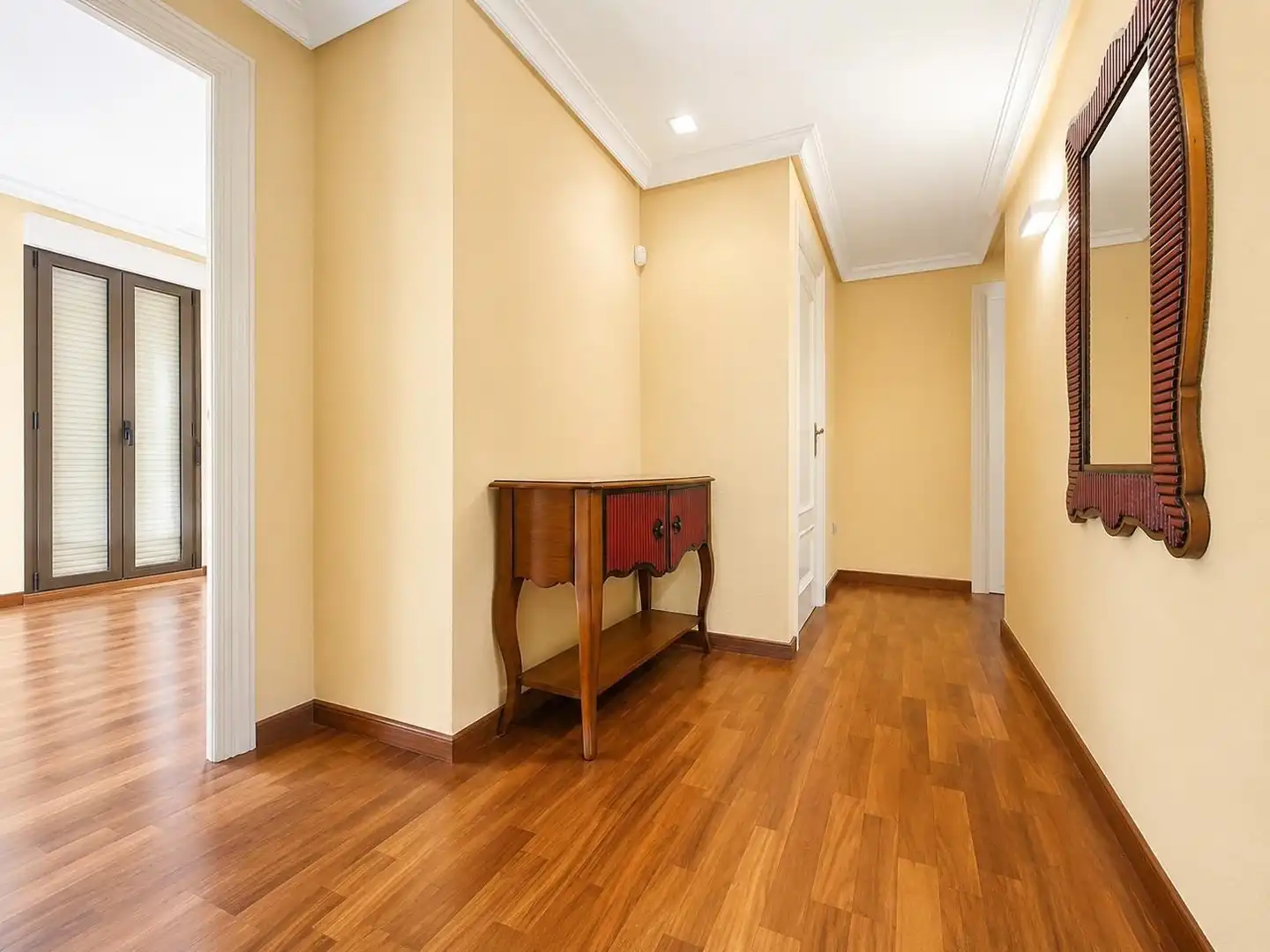 Wohnung zur Miete in Elche / Elx mit Klimaanlage, Heizung und Parkett
