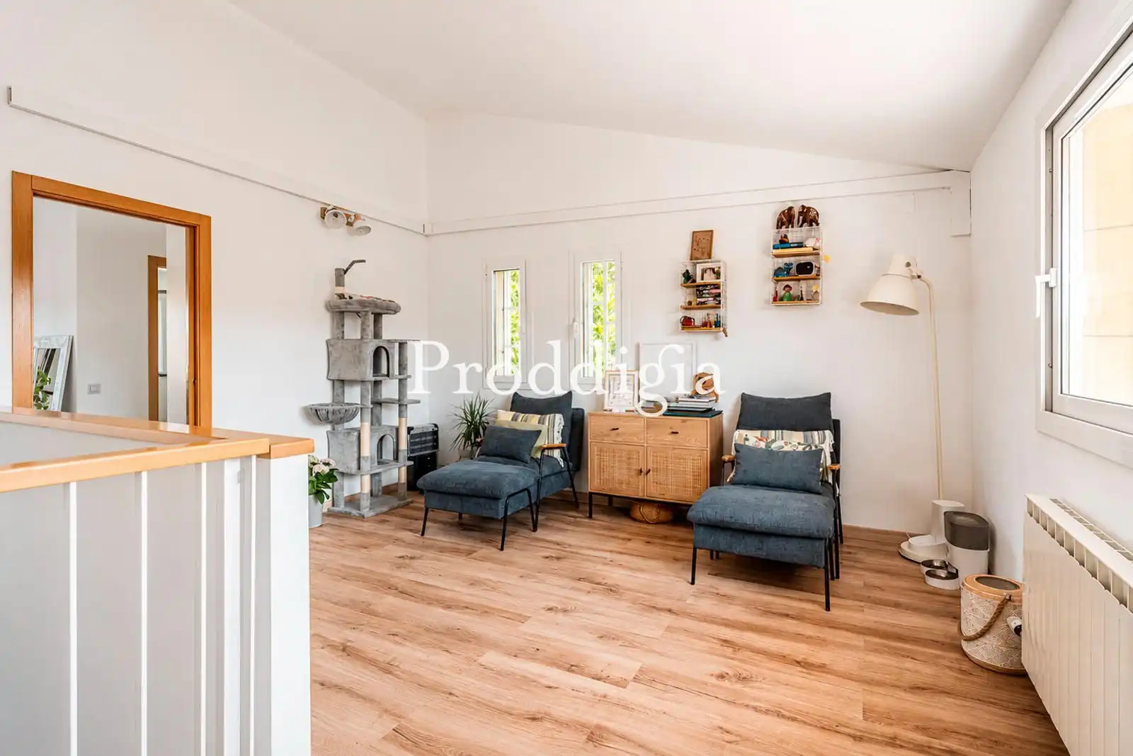 Living room of Detached homes for sale in Sant Cugat del Vallès  with Air Conditioner, Heating and Private garden