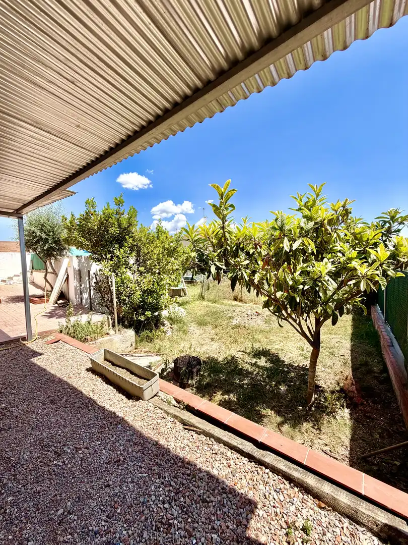 Casa amb terrassa en venda a Albinyana, imagen 2