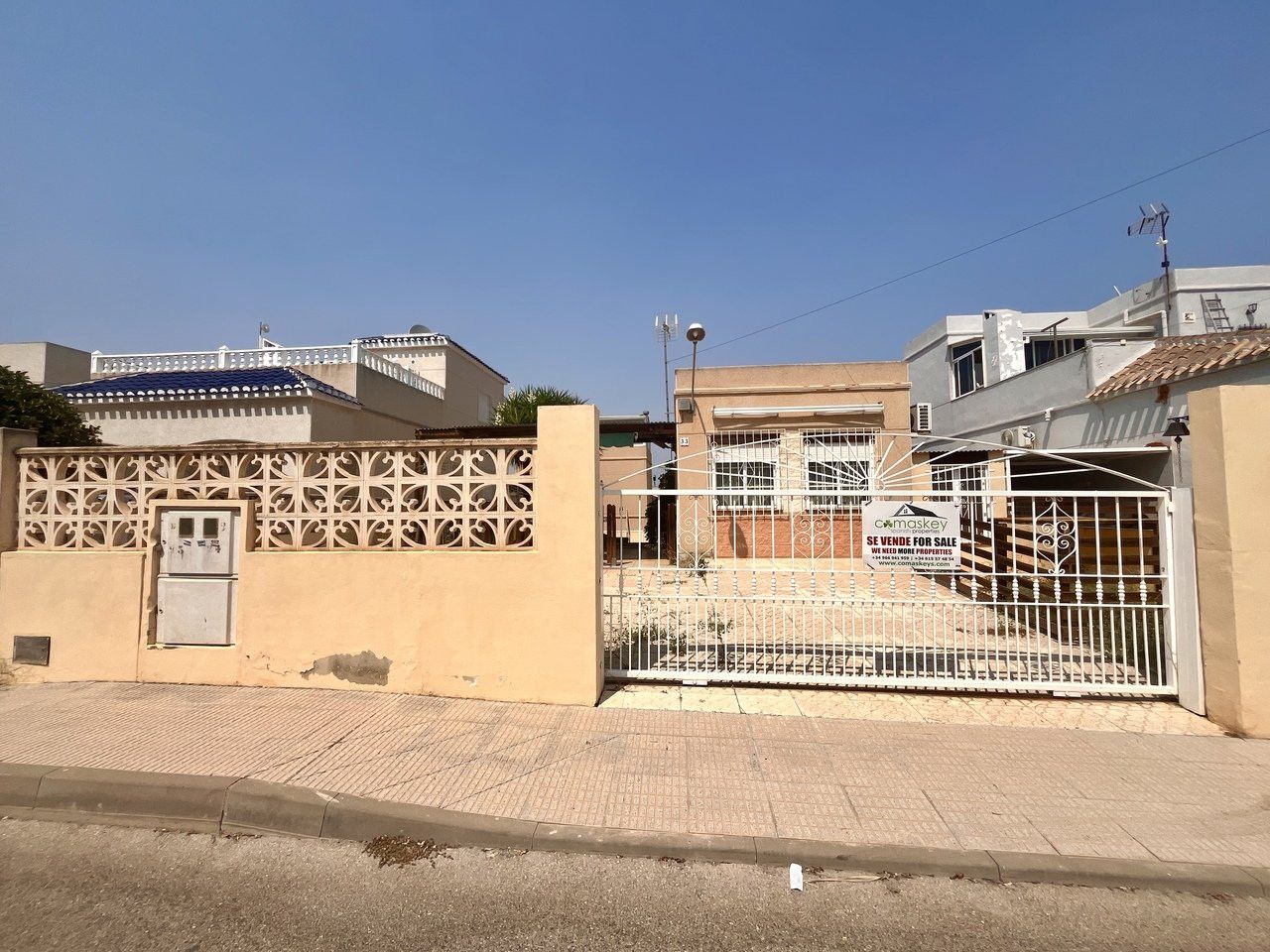 Exterior view of Residential for sale in San Miguel de Salinas