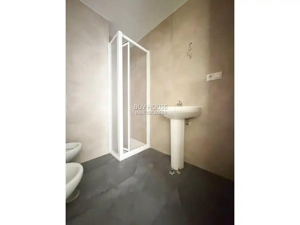 Badezimmer von Wohnung zum Verkauf in Camarena