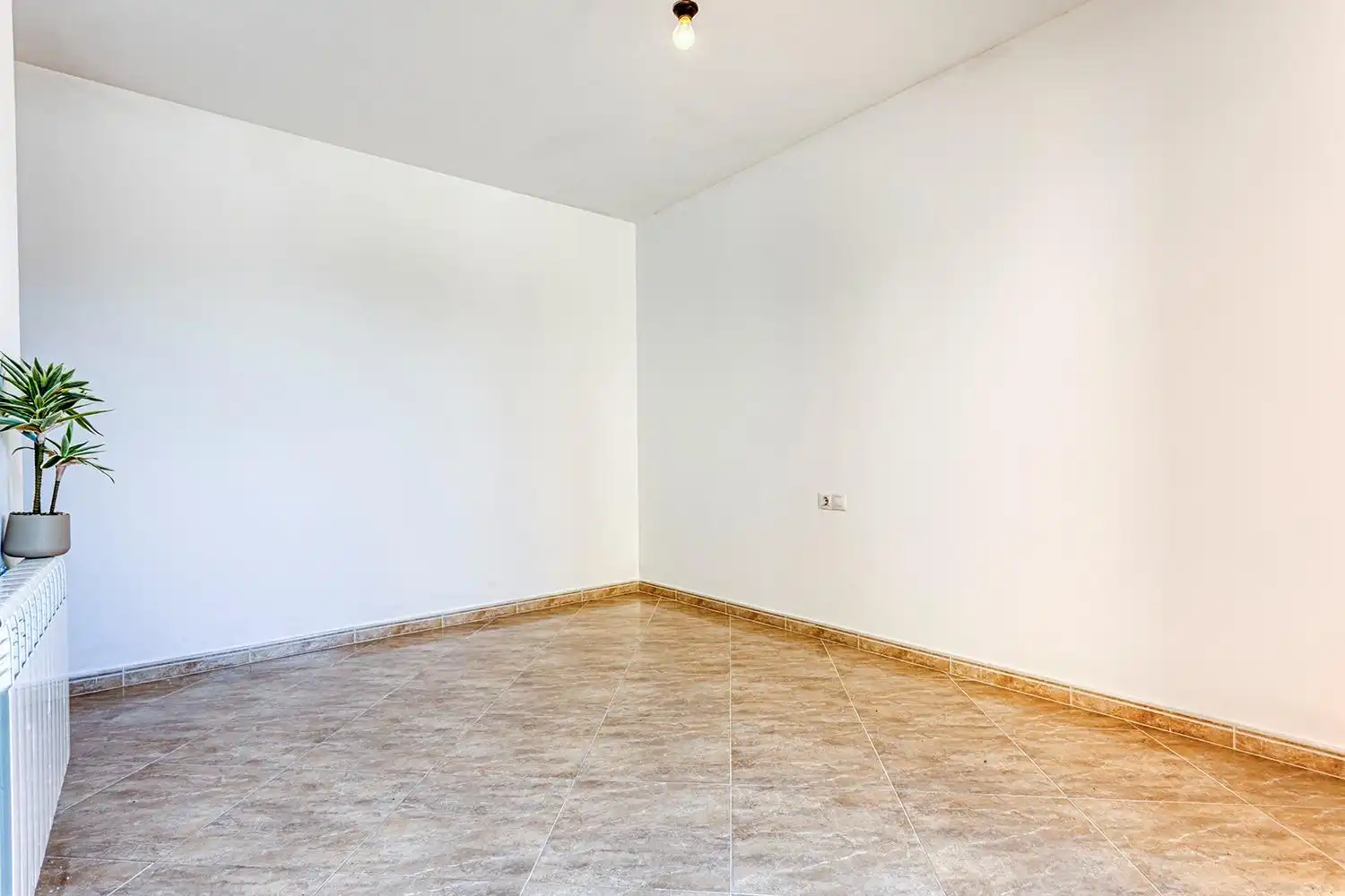 Wohnung zum Verkauf in Vilanova del Camí mit Heizung, Terrasse und Balkon