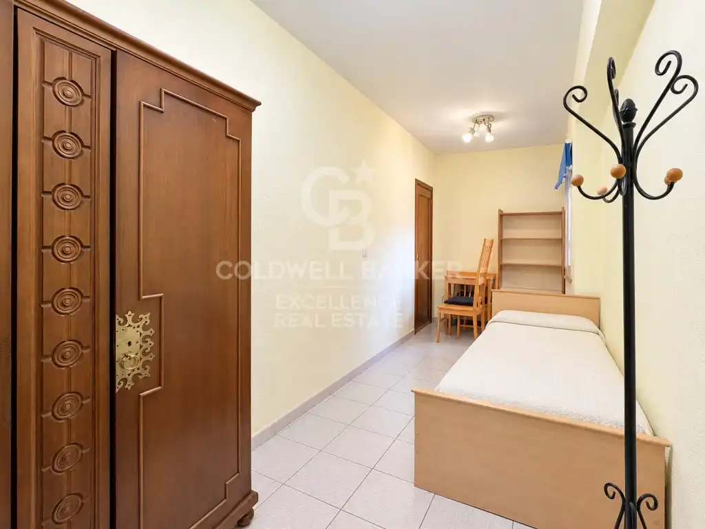 Piso en venta en Valencia con Aire acondicionado, Horno y Lavadora