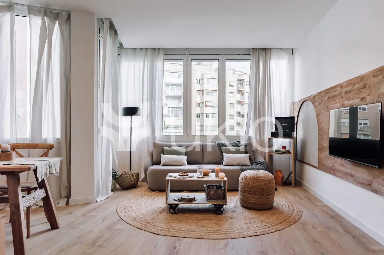 Apartment with lift to rent in Carrer del Comte d'Urgell, imagen 3