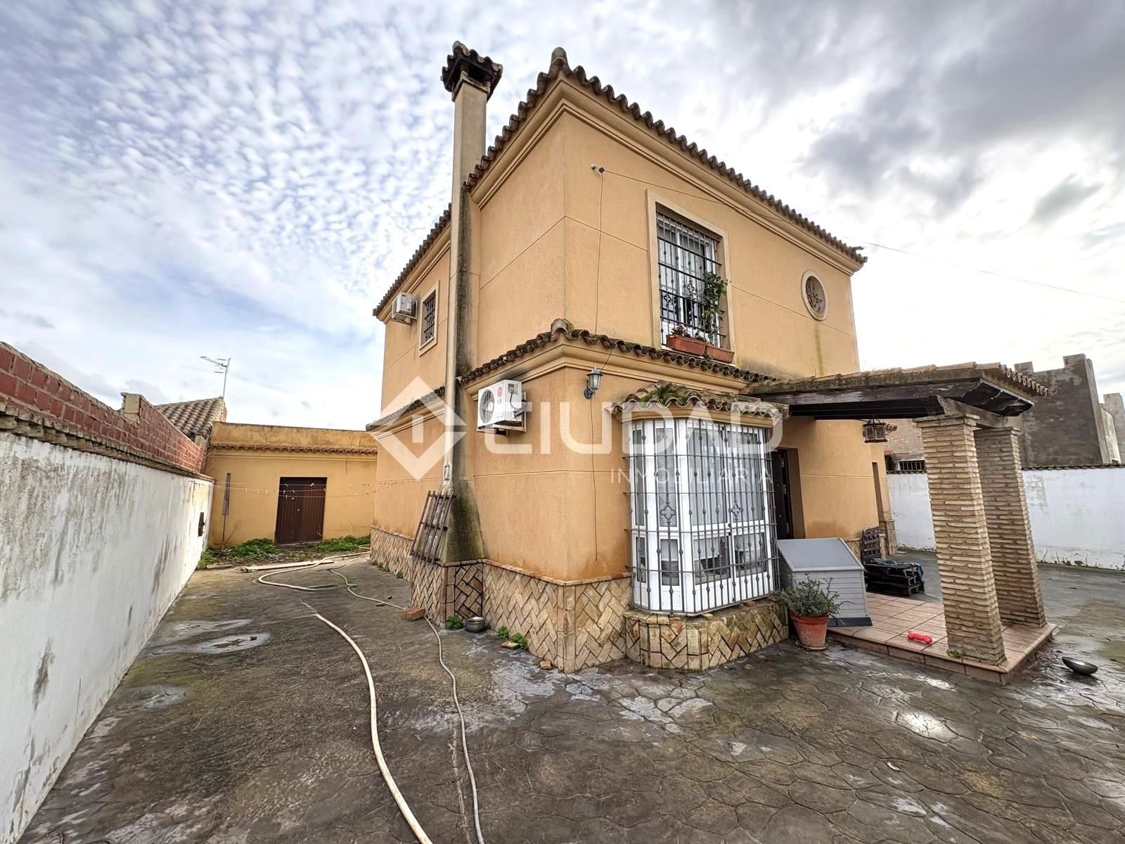 Exterior view of House or chalet for sale in Sanlúcar de Barrameda