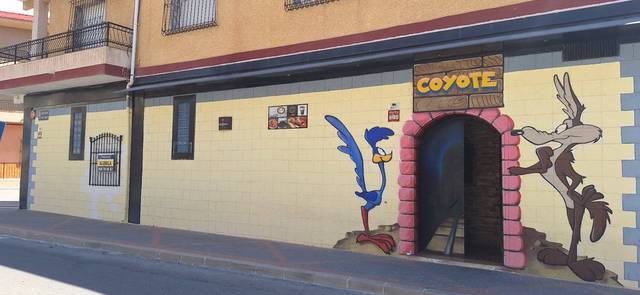 Local comercial en Alquiler en Cobatillas