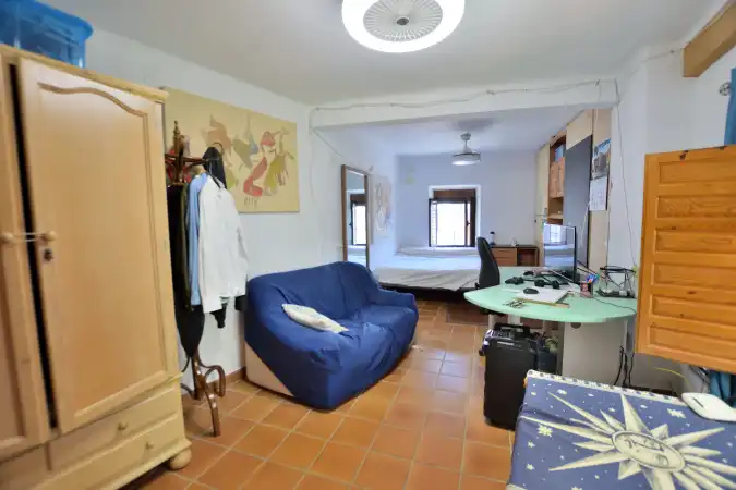 Habitación de Casa adosada en venta en Benaoján con Calefacción, Terraza y Jacuzzi