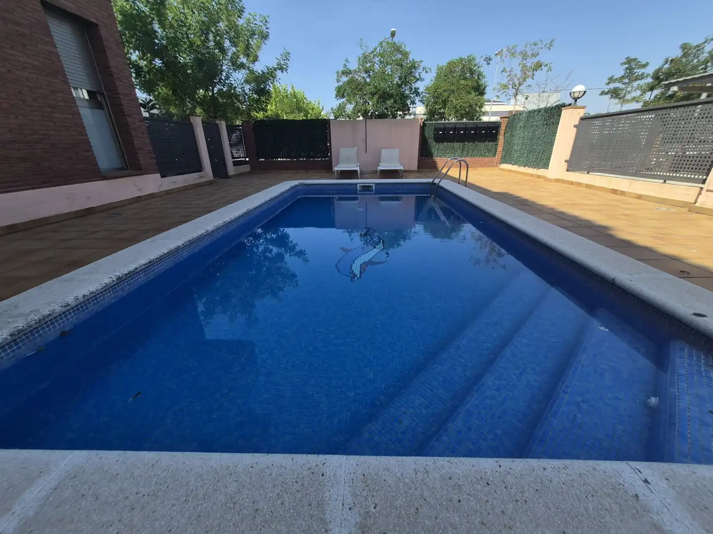 Swimming pool of Flat for sale in Pineda de Mar  with Air Conditioner, Heating and Terrace