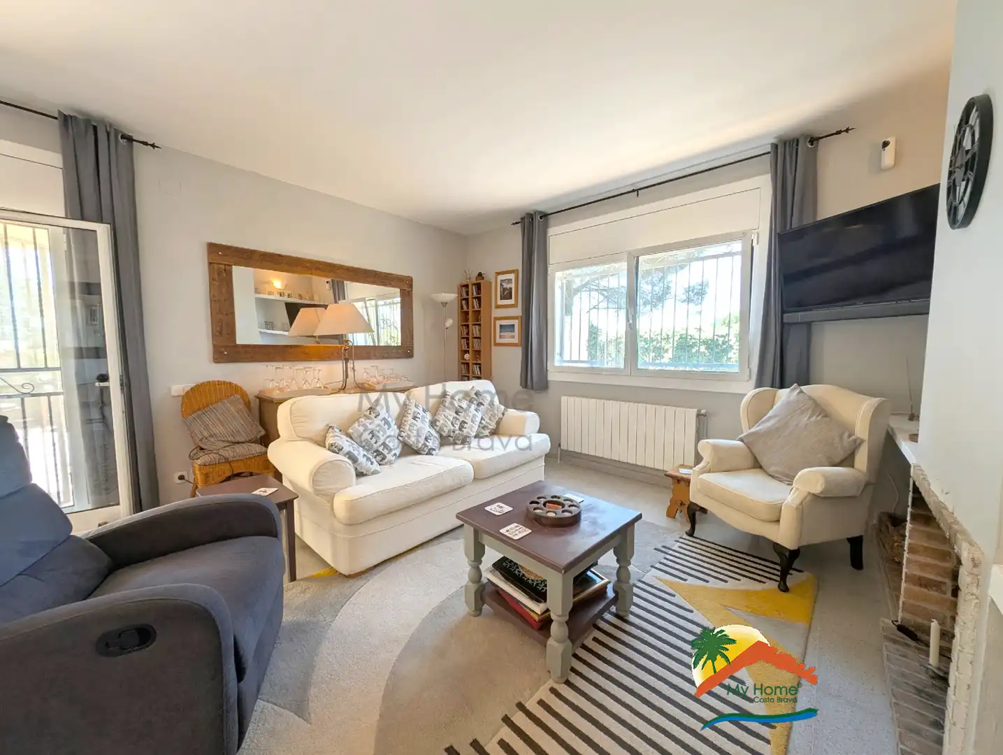 Wohnzimmer von Haus oder Chalet zum Verkauf in Lloret de Mar mit Heizung, Privatgarten und Terrasse