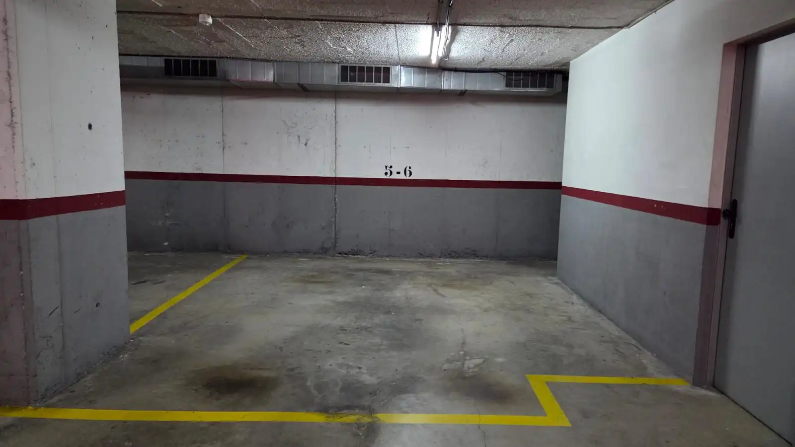 Parking de Piso en venta en Sabadell con Aire acondicionado, Calefacción y Parquet